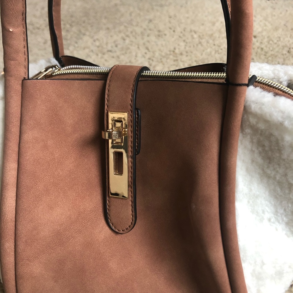 Fall/winter purse - Picture 2 of 4